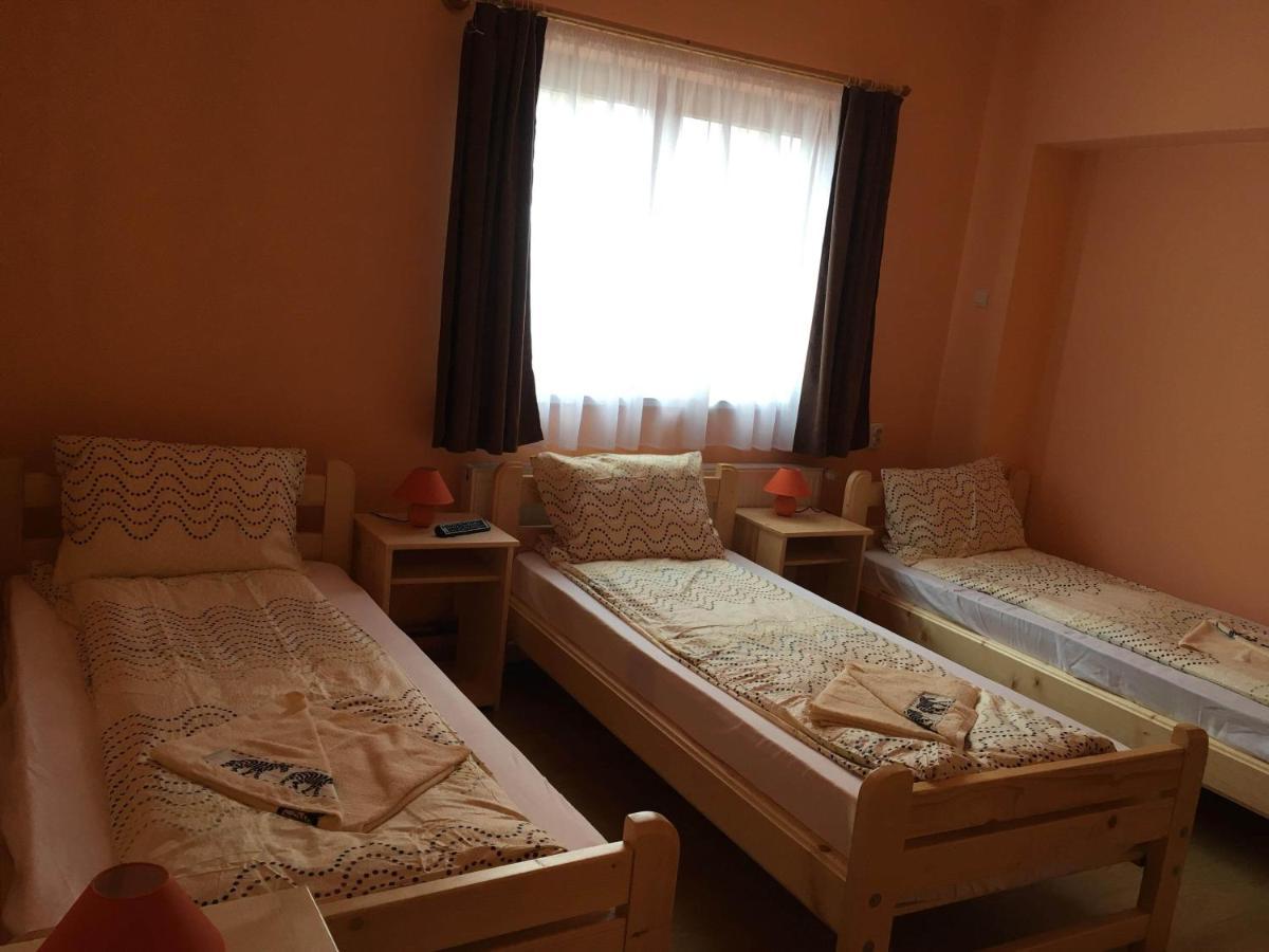 Bicsak Apartman Διαμέρισμα Joseni Εξωτερικό φωτογραφία