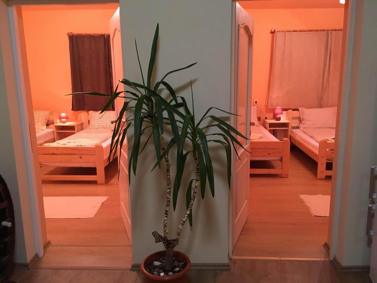 Bicsak Apartman Διαμέρισμα Joseni Εξωτερικό φωτογραφία